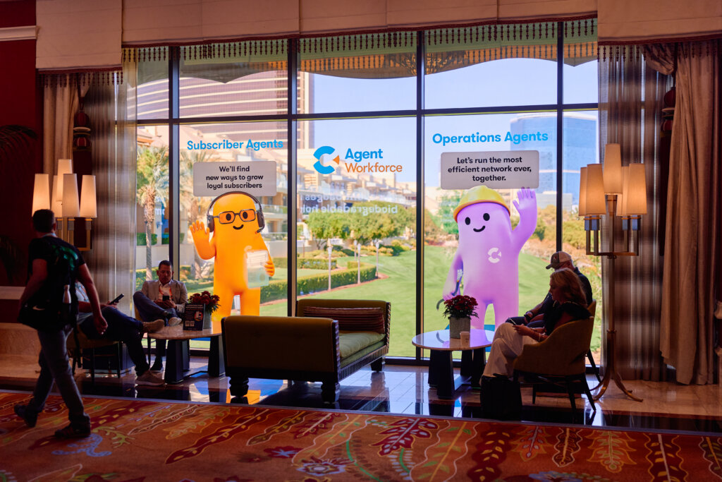 20251020_ConneXions_MikeKirschbaum_1402