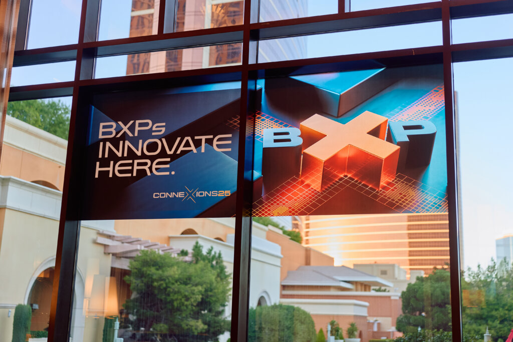 20251020_ConneXions_MikeKirschbaum_1554