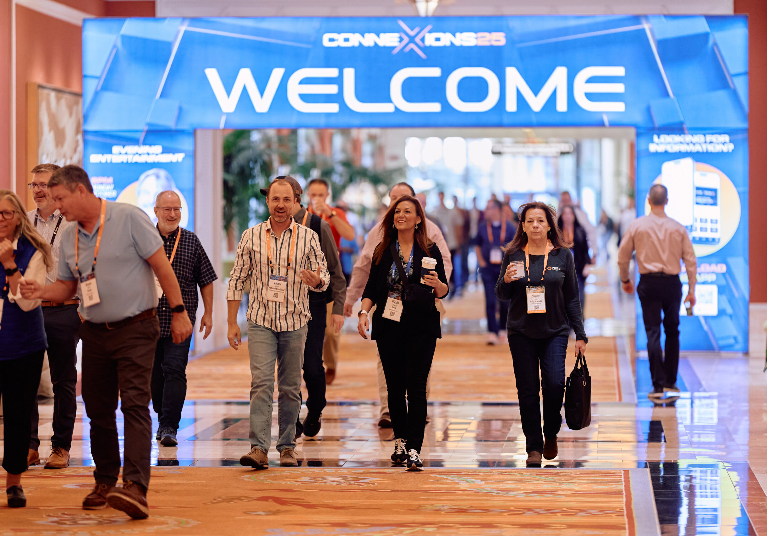 20251021_ConneXions_MikeKirschbaum_1614